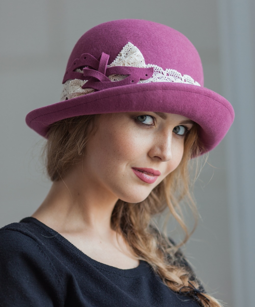 Купить шляпу в интернет магазине. Фетровые шляпы Каляев. Шляпа женская. Модные шляпы. Шляпки женские фетровые.
